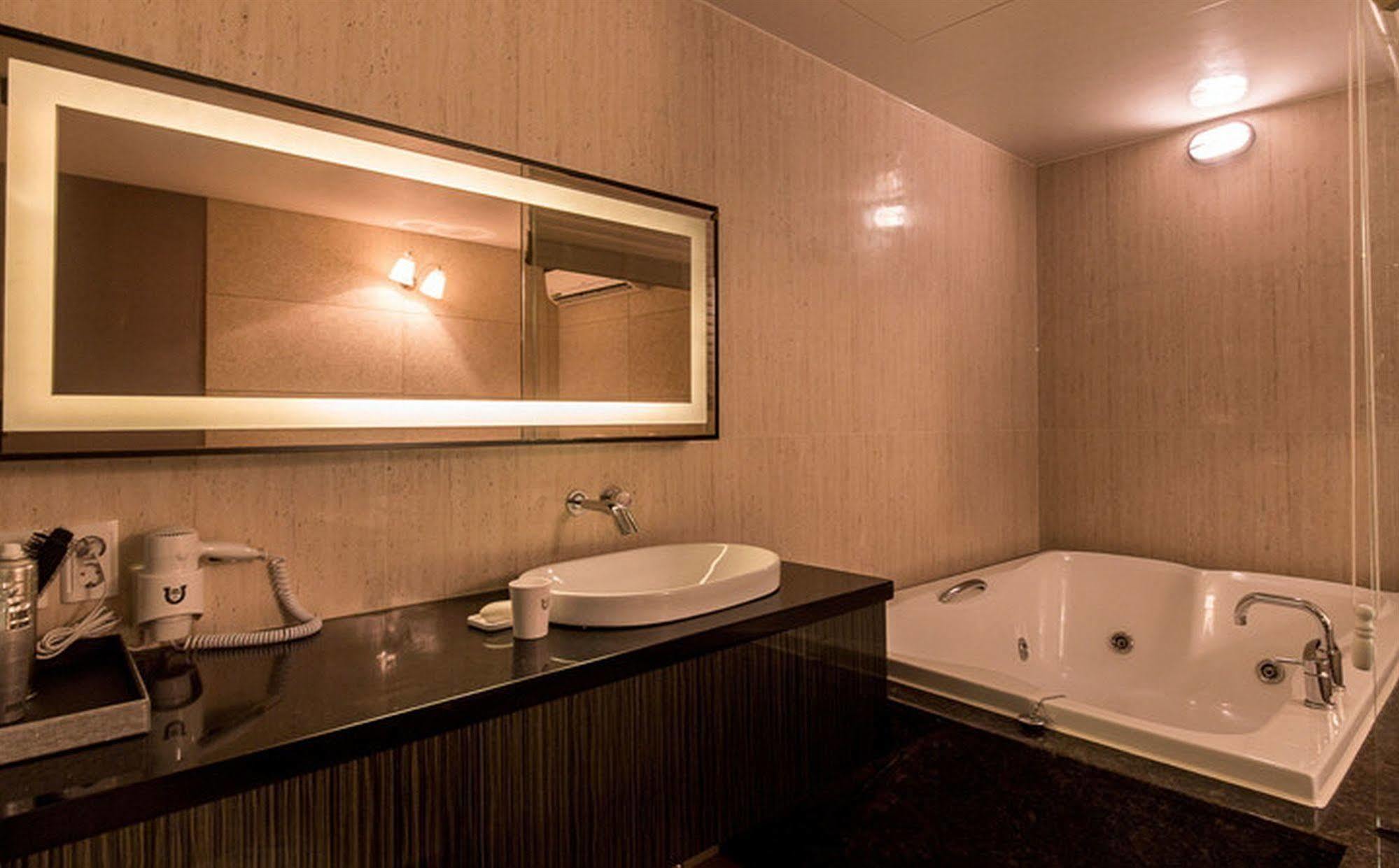 Haeundae Gary Cooper Hotel Busan Exterior foto